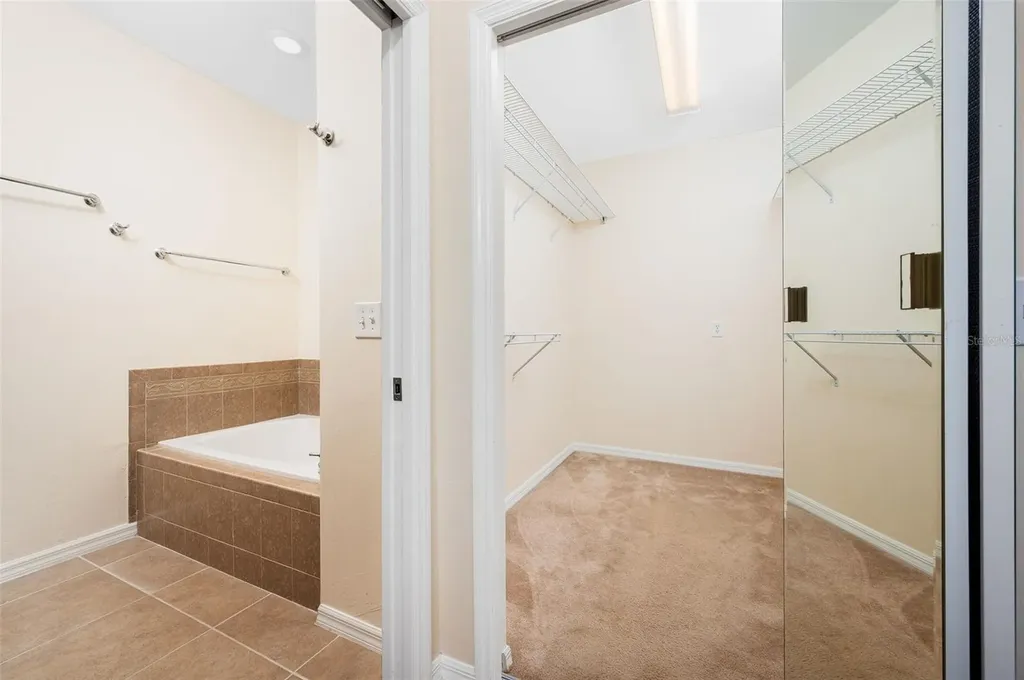 12837 NW 12th Road Newberry FL 32669