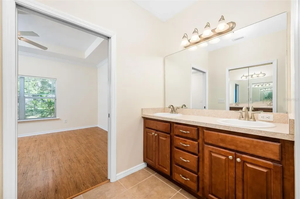 12837 NW 12th Road Newberry FL 32669