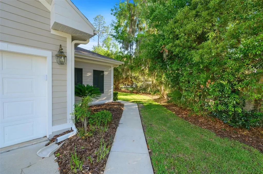 12837 NW 12th Road Newberry FL 32669