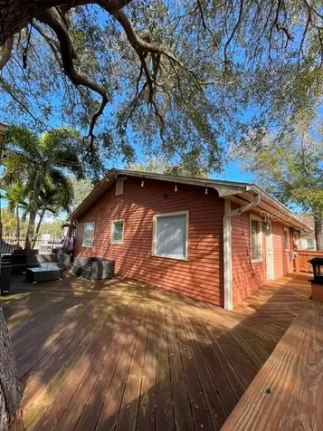 311 Belleview Boulevard Belleair FL 33756