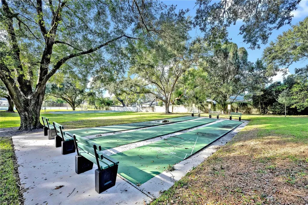 641 Maple Oak. Circle Altamonte Springs FL 32701