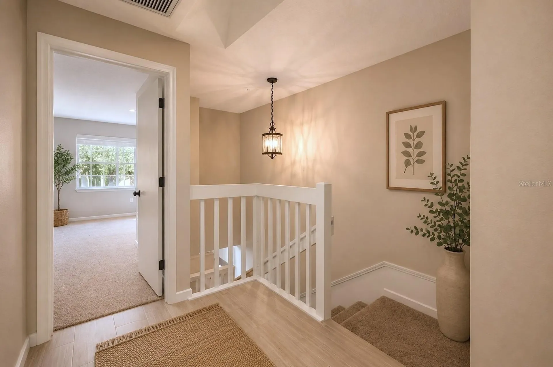641 Maple Oak. Circle Altamonte Springs FL 32701