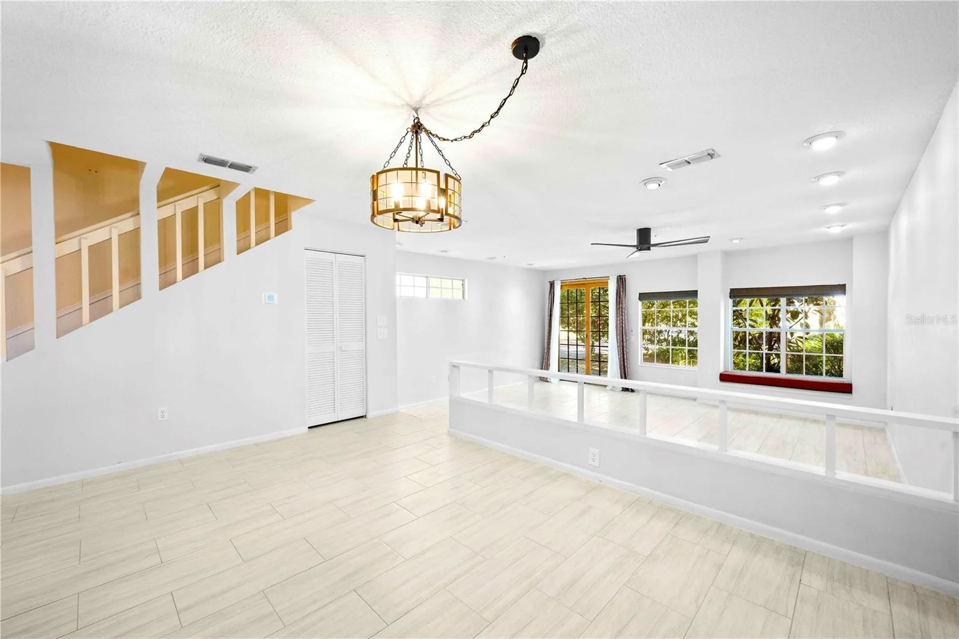 641 Maple Oak. Circle Altamonte Springs FL 32701