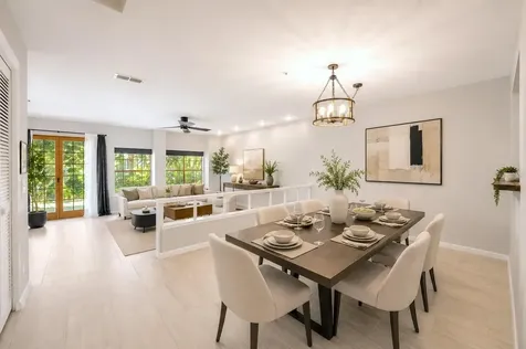 641 Maple Oak. Circle Altamonte Springs FL 32701