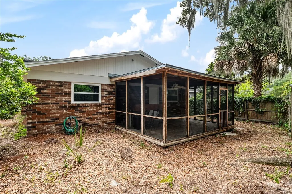 1028 NE 5th Street Gainesville FL 32601