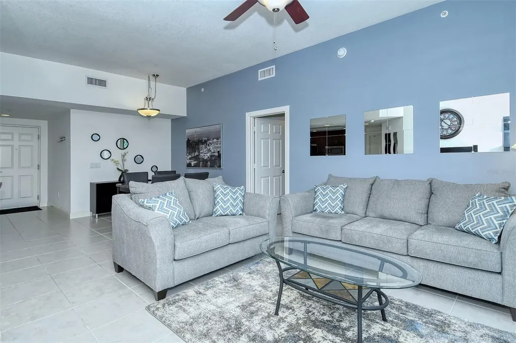 800 N Tamiami Trail Sarasota FL 34236