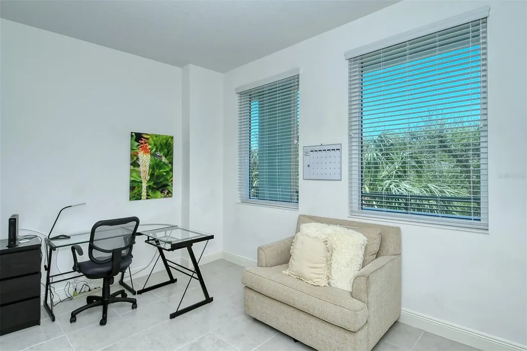800 N Tamiami Trail Sarasota FL 34236