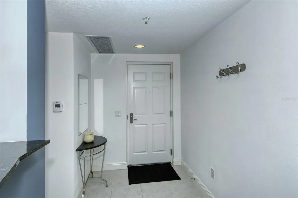 800 N Tamiami Trail Sarasota FL 34236