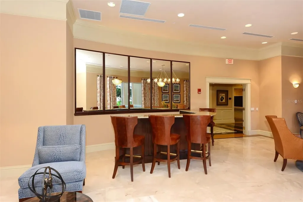 800 N Tamiami Trail Sarasota FL 34236