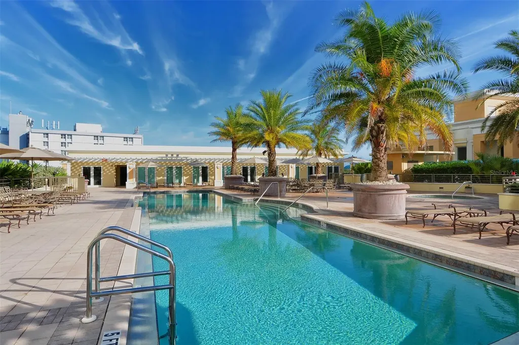 800 N Tamiami Trail Sarasota FL 34236