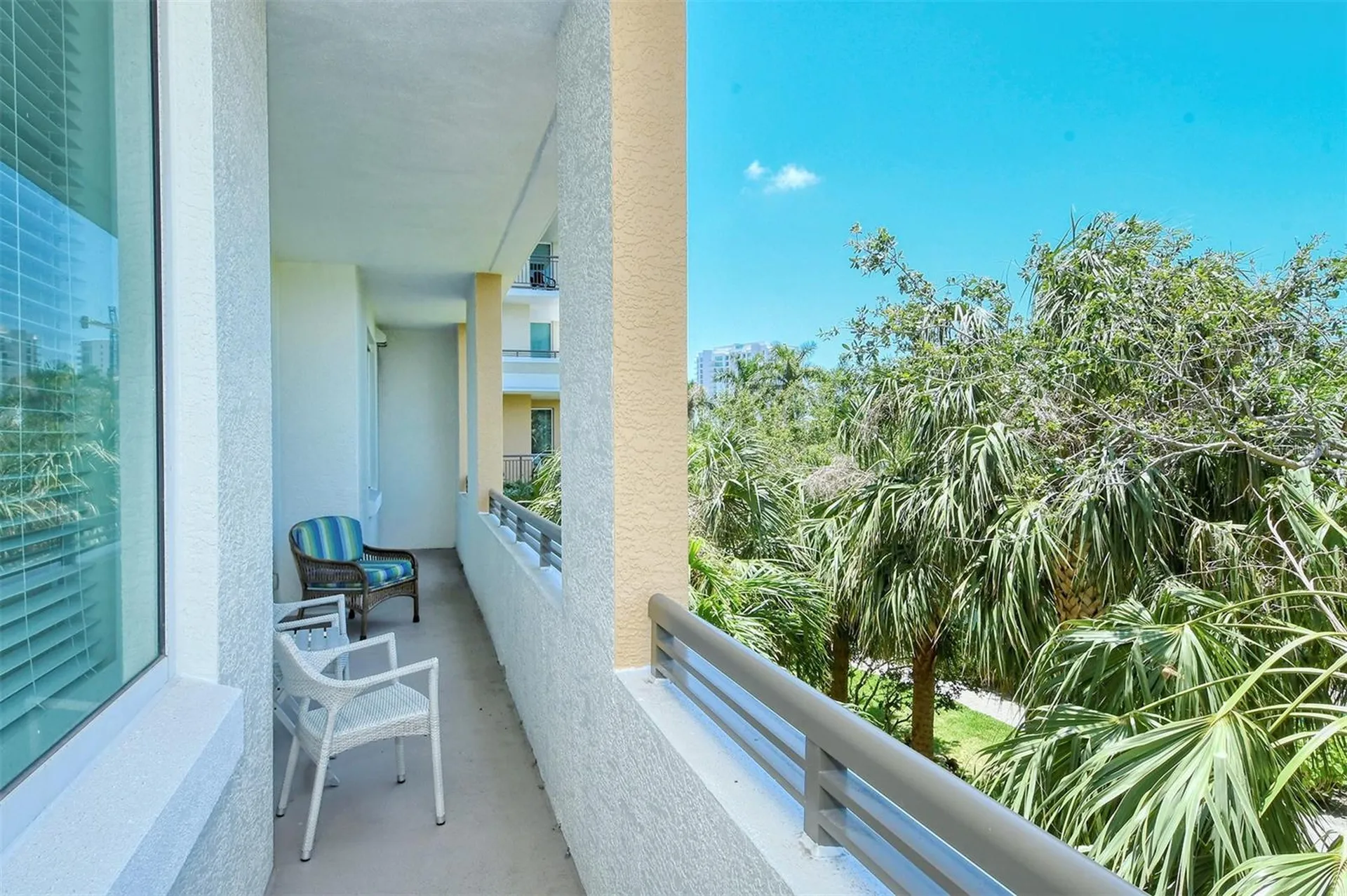 800 N Tamiami Trail Sarasota FL 34236