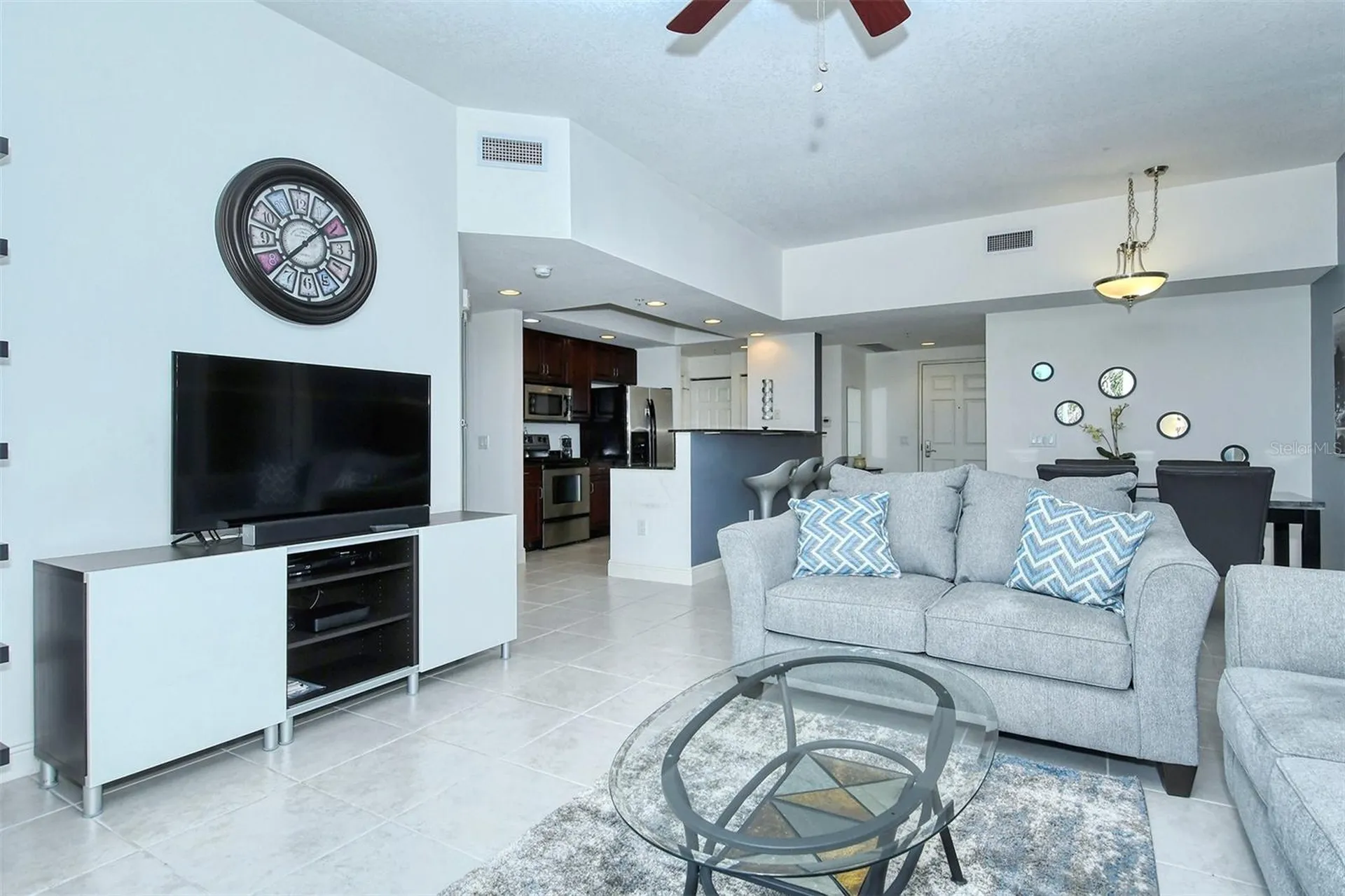 800 N Tamiami Trail Sarasota FL 34236