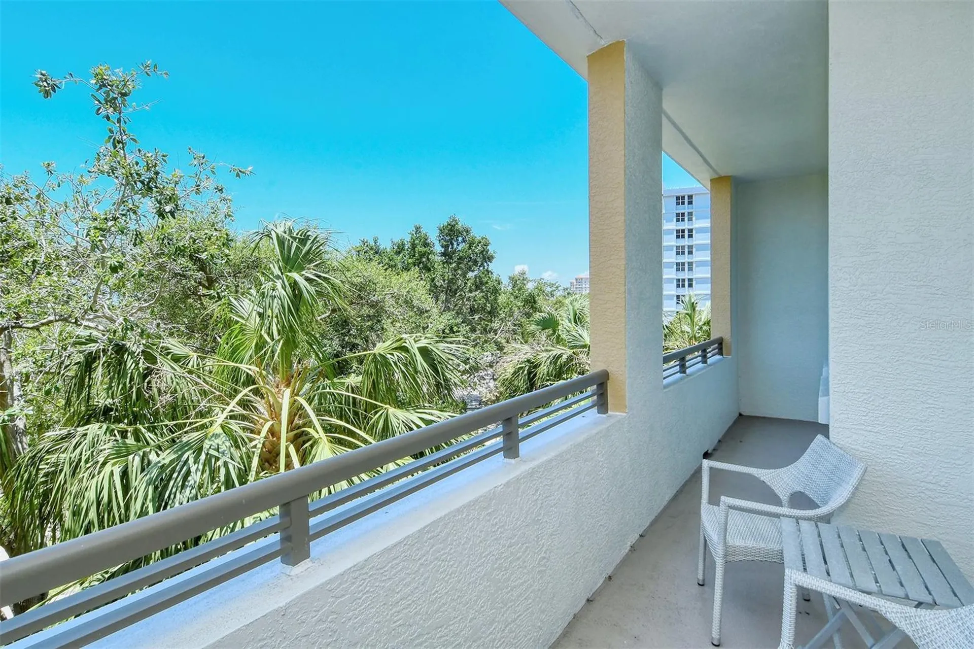 800 N Tamiami Trail Sarasota FL 34236