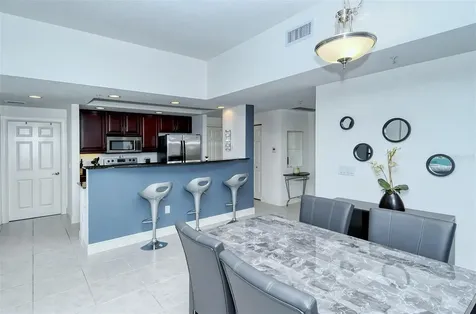 800 N Tamiami Trail Sarasota FL 34236