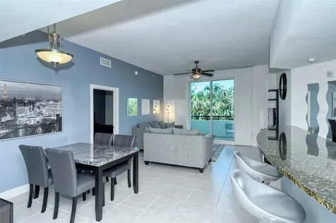 800 N Tamiami Trail Sarasota FL 34236