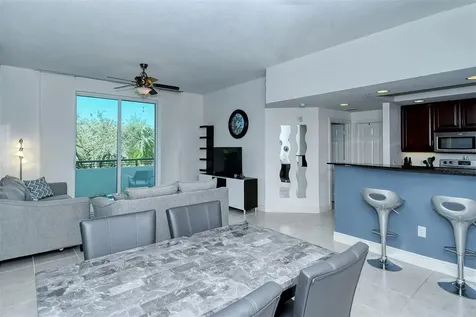 800 N Tamiami Trail Sarasota FL 34236