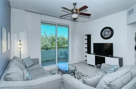 800 N Tamiami Trail Sarasota FL 34236