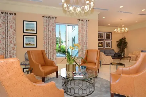 800 N Tamiami Trail Sarasota FL 34236