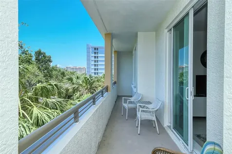 800 N Tamiami Trail Sarasota FL 34236