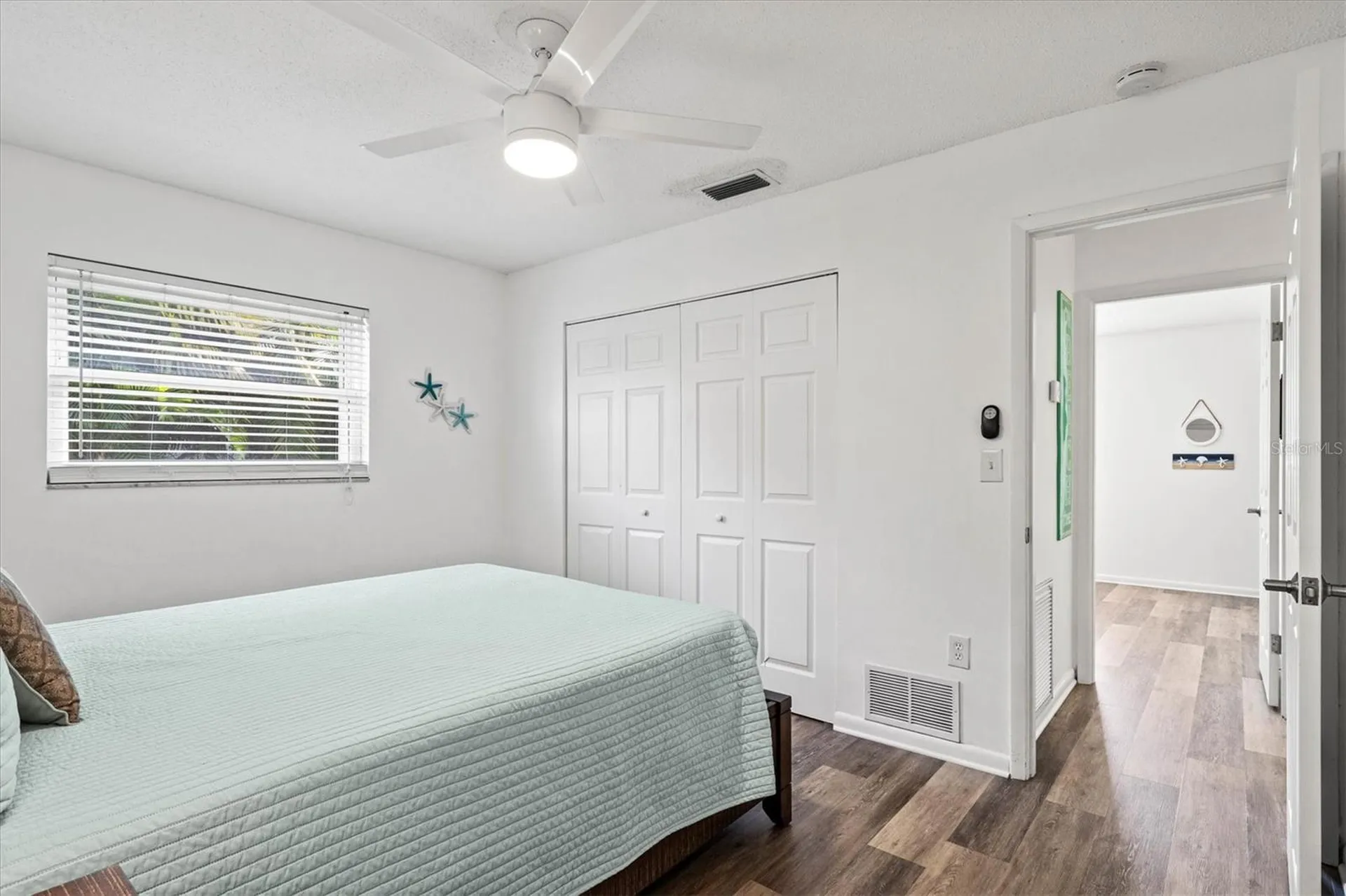 2572 Jefferson Circle Sarasota FL 34239