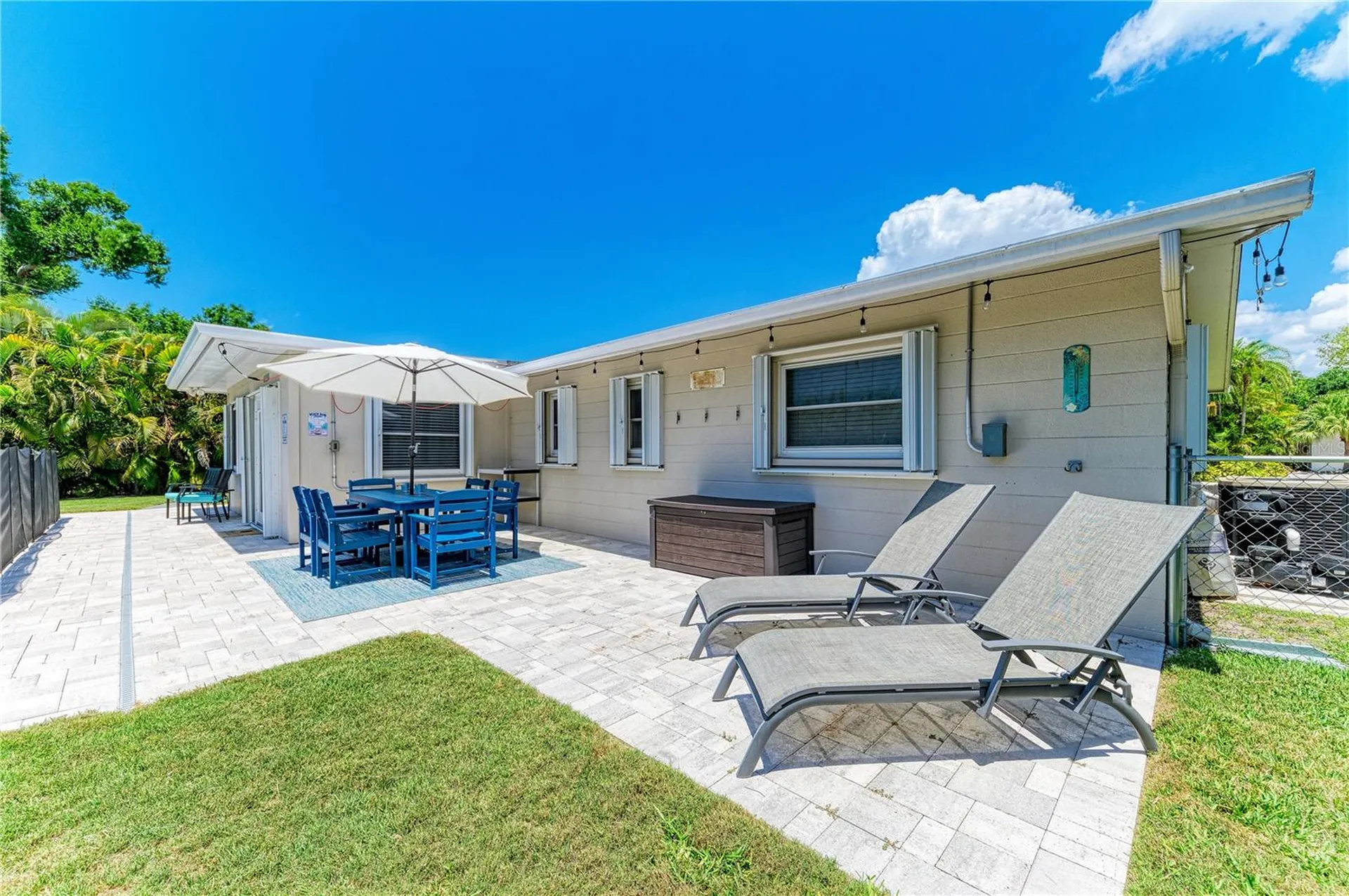 2572 Jefferson Circle Sarasota FL 34239