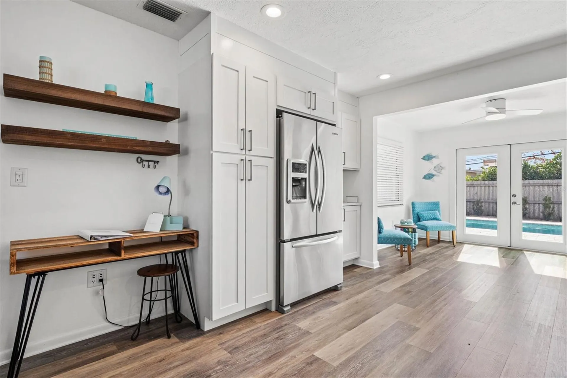 2572 Jefferson Circle Sarasota FL 34239