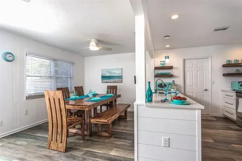 2572 Jefferson Circle Sarasota FL 34239
