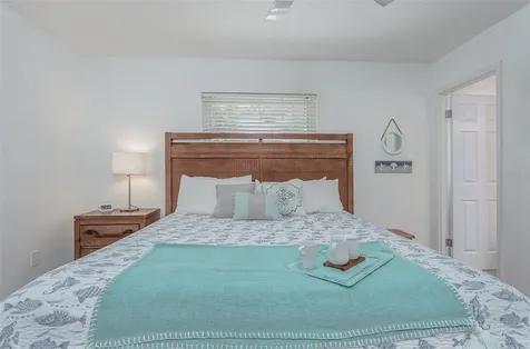 2572 Jefferson Circle Sarasota FL 34239