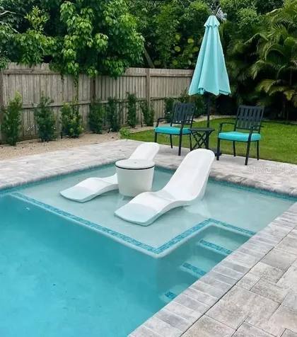 2572 Jefferson Circle Sarasota FL 34239
