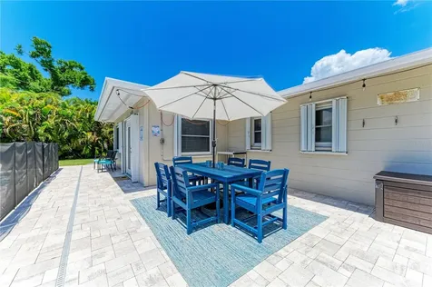 2572 Jefferson Circle Sarasota FL 34239