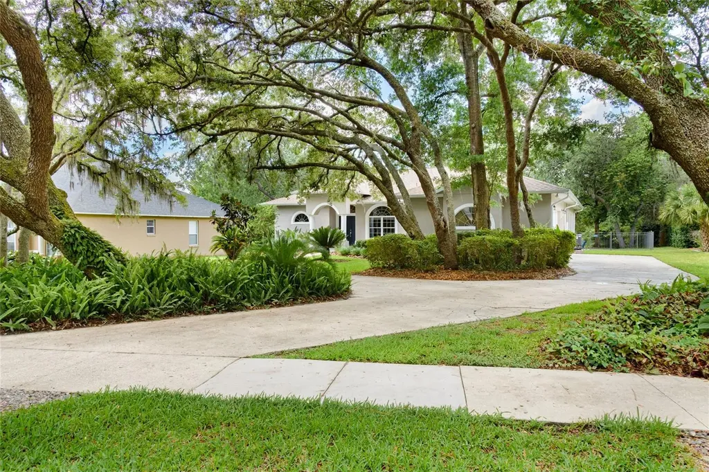 370 S Lost Lake Lane Casselberry FL 32707