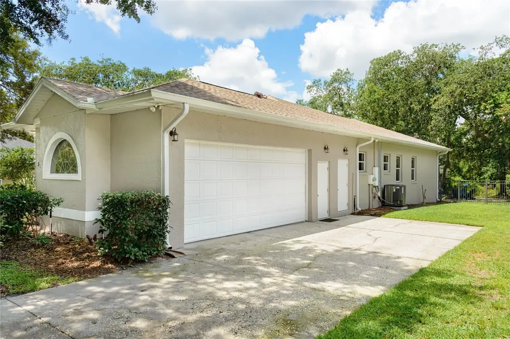 370 S Lost Lake Lane Casselberry FL 32707
