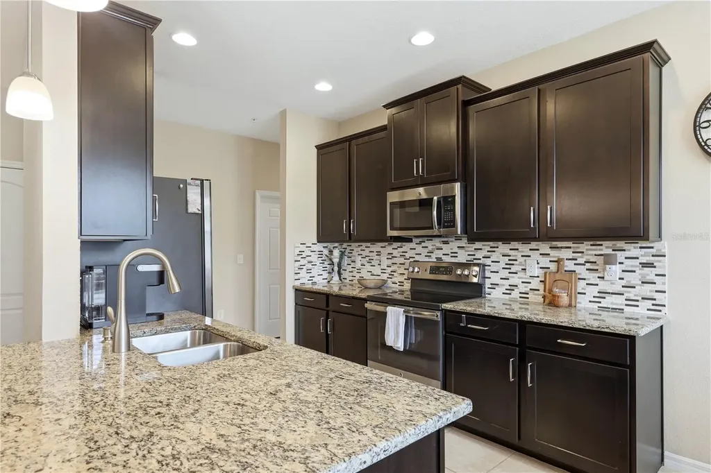 8423 Karpeal Drive Sarasota FL 34238