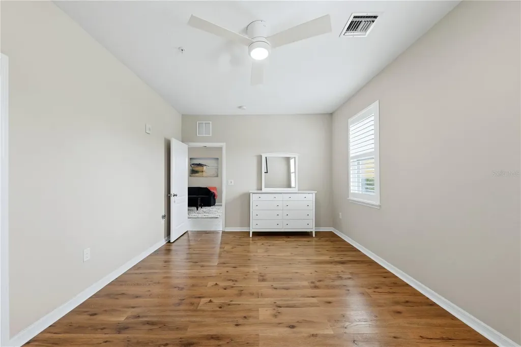 8423 Karpeal Drive Sarasota FL 34238