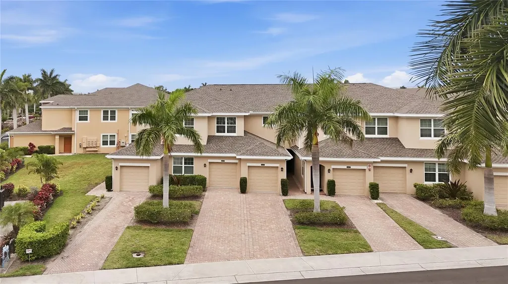 8423 Karpeal Drive Sarasota FL 34238