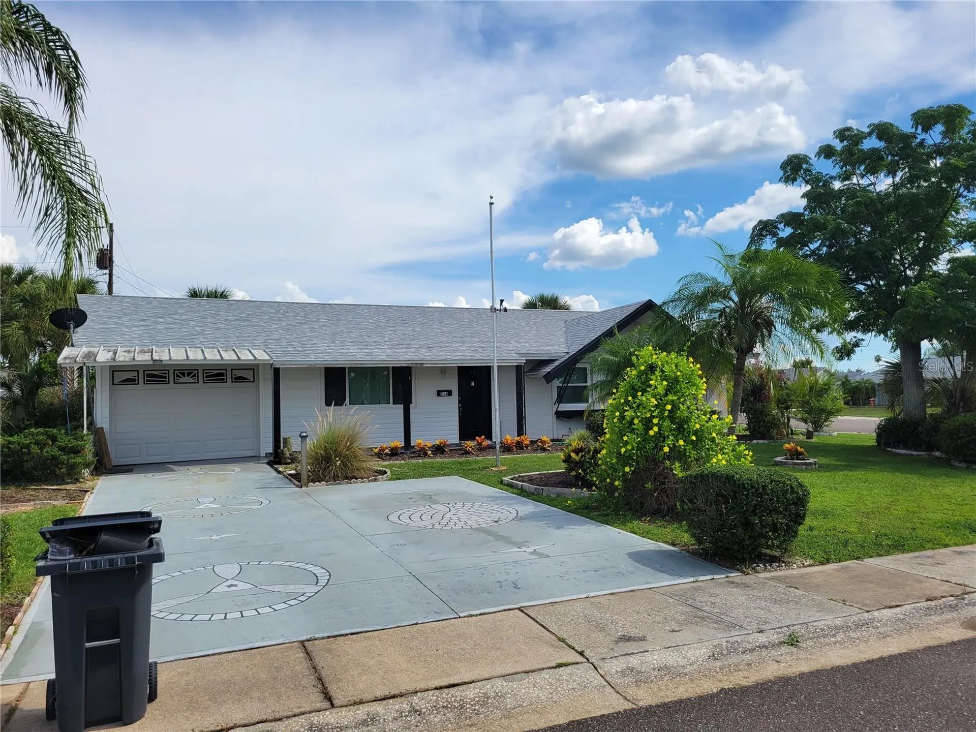 714 Cypress Place Sun City Center FL 33573