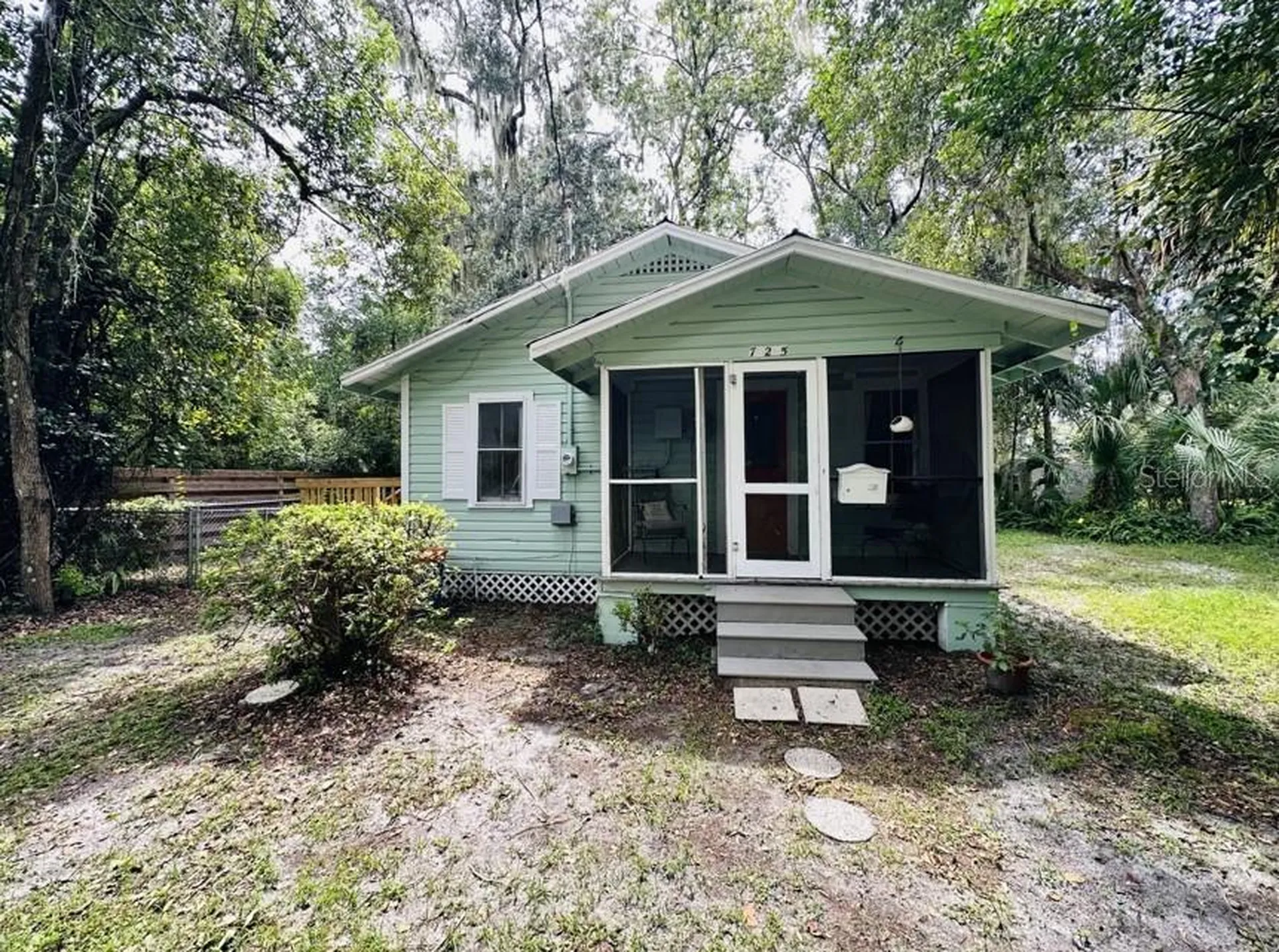 725 NE 5th Avenue Gainesville FL 32601