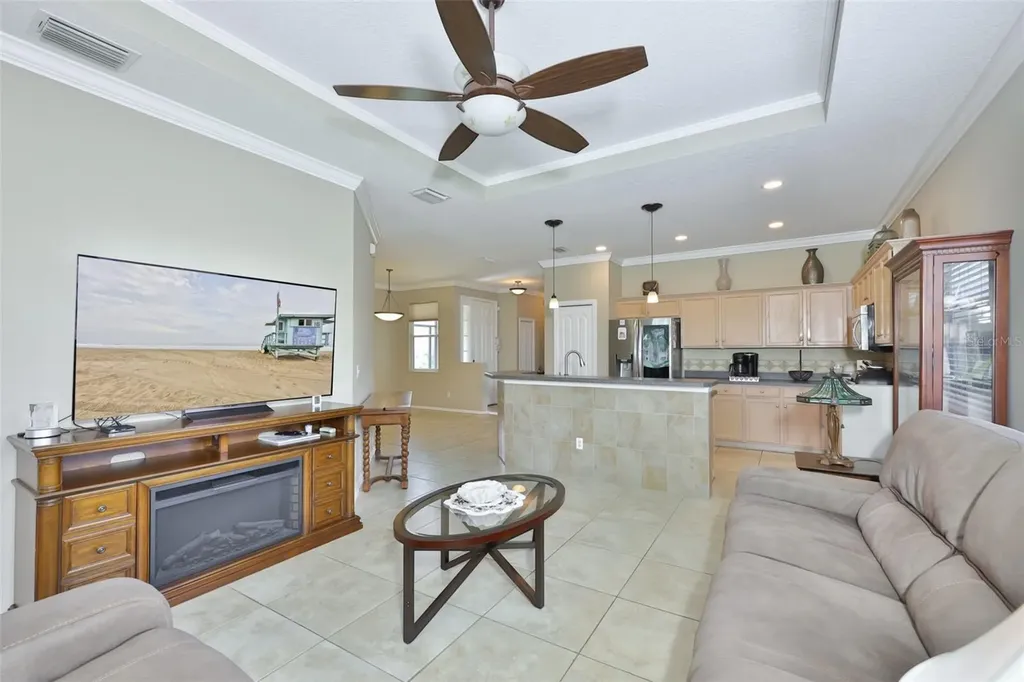 1907 Sterling Glen Court Sun City Center FL 33573