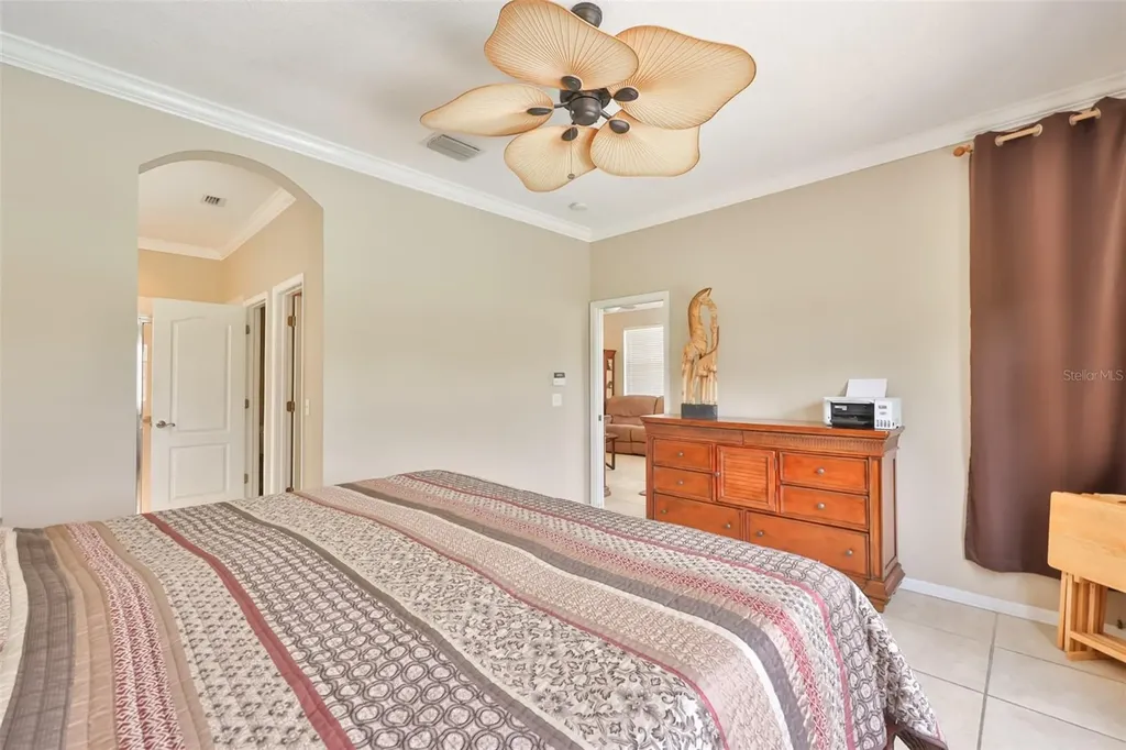 1907 Sterling Glen Court Sun City Center FL 33573