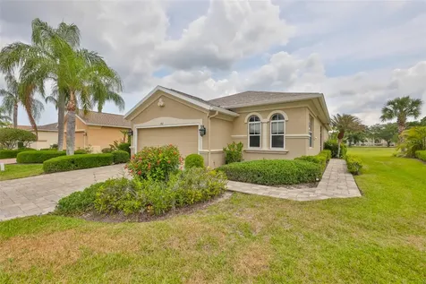 1907 Sterling Glen Court Sun City Center FL 33573