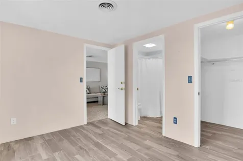 1009 Crane Court Dunedin FL 34698