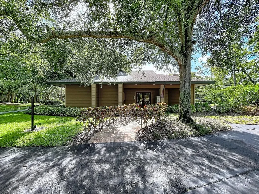 1006 Lennox Road W Palm Harbor FL 34683