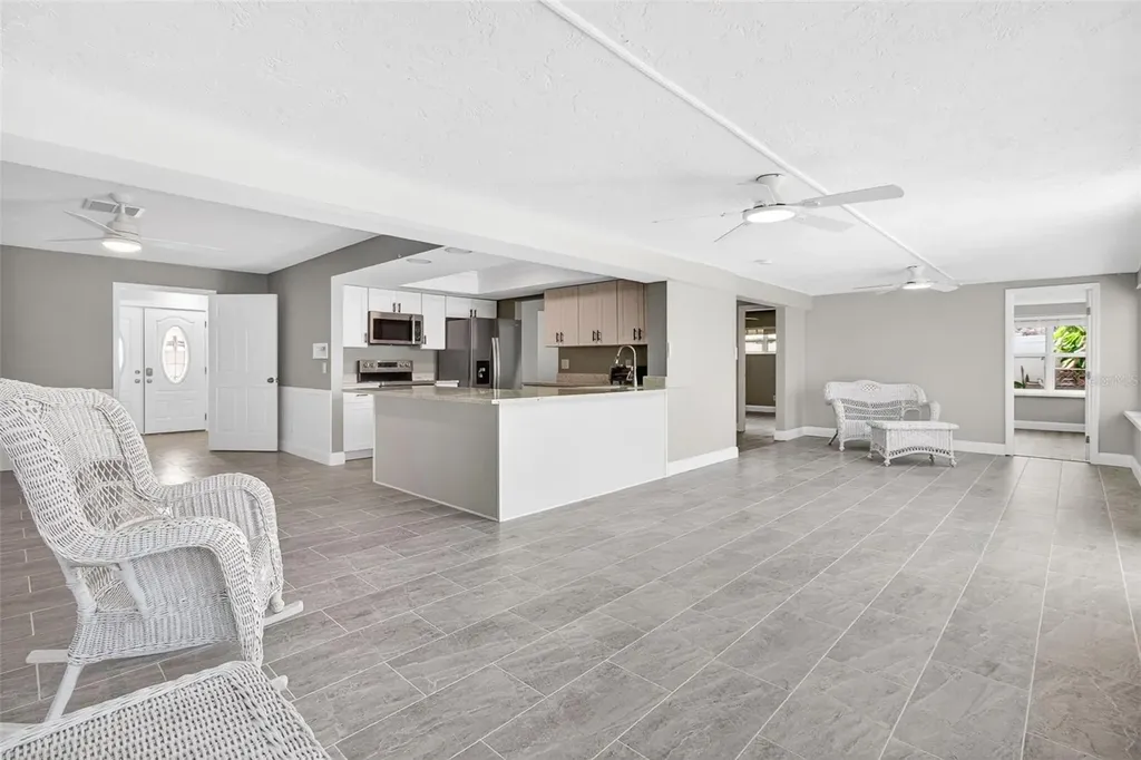 12050 7th Street E Treasure Island FL 33706