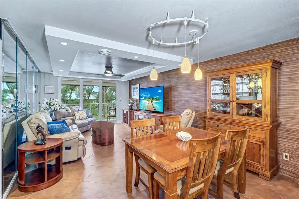 2504 Gulf Boulevard Indian Rocks Beach FL 33785
