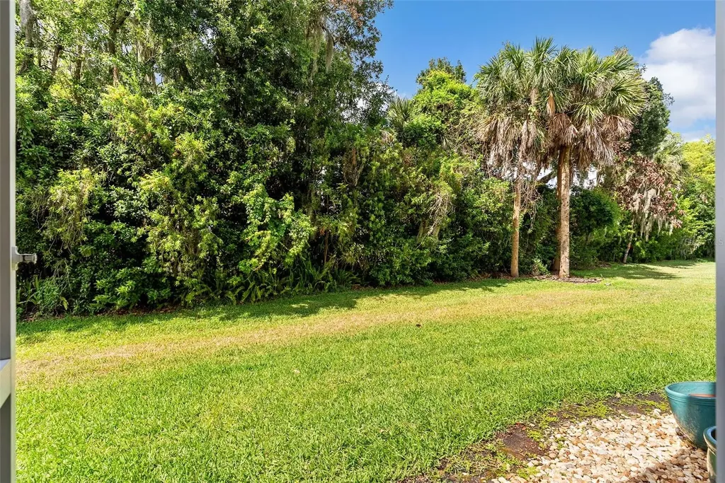564 Grasslands Village Circle Lakeland FL 33803