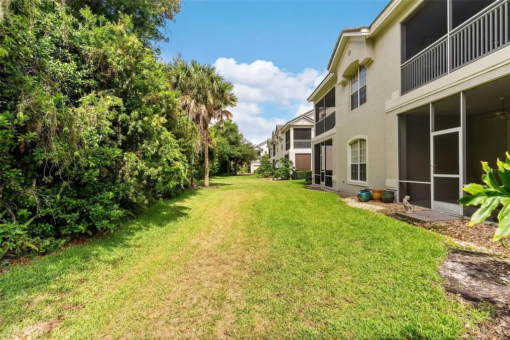 564 Grasslands Village Circle Lakeland FL 33803