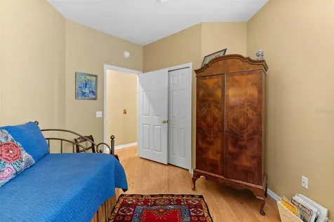 564 Grasslands Village Circle Lakeland FL 33803