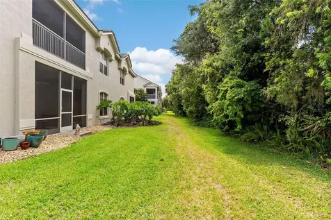 564 Grasslands Village Circle Lakeland FL 33803