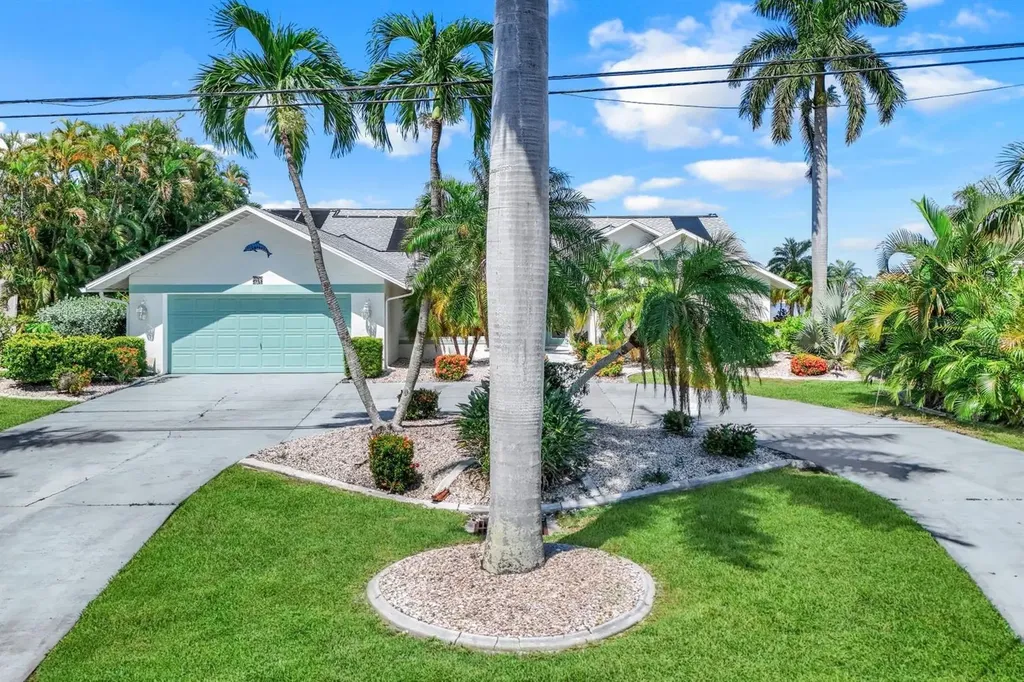 719 El Dorado Parkway W Cape Coral FL 33914