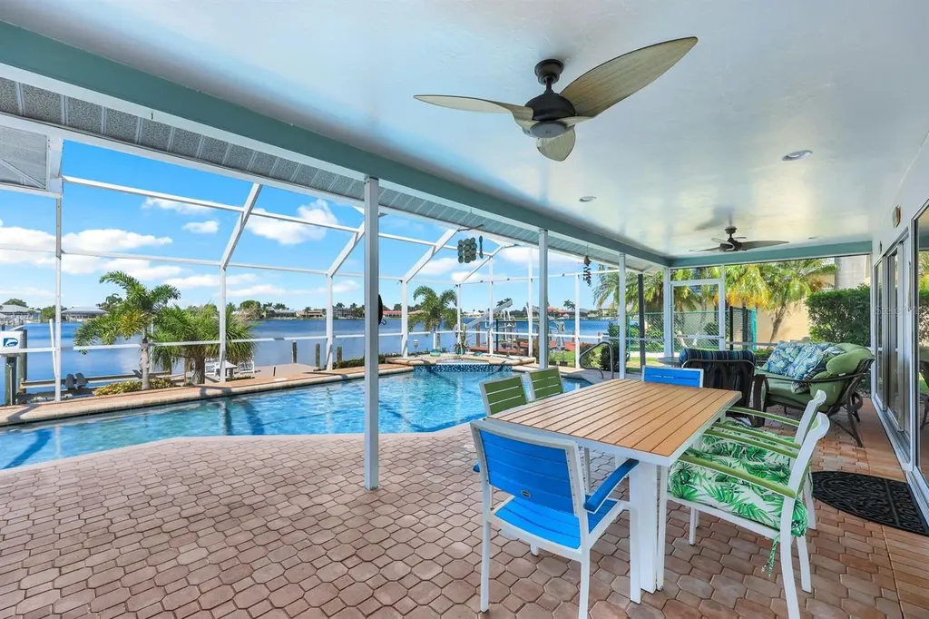 719 El Dorado Parkway W Cape Coral FL 33914